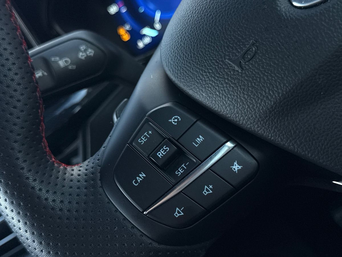 Used Ford Focus 2022 for sale - 77136417: Photo 17