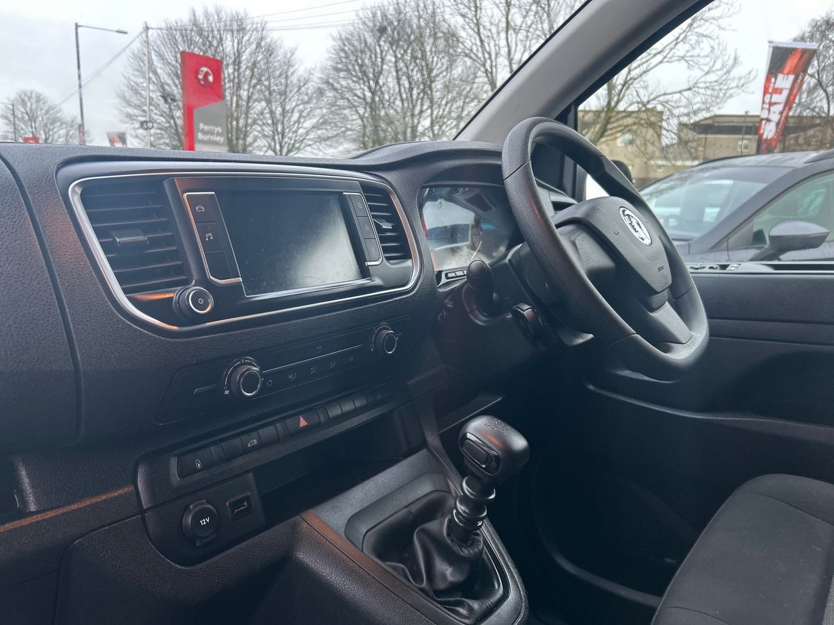 Used Vauxhall Vivaro 2023 for sale - 77148734: Photo 35