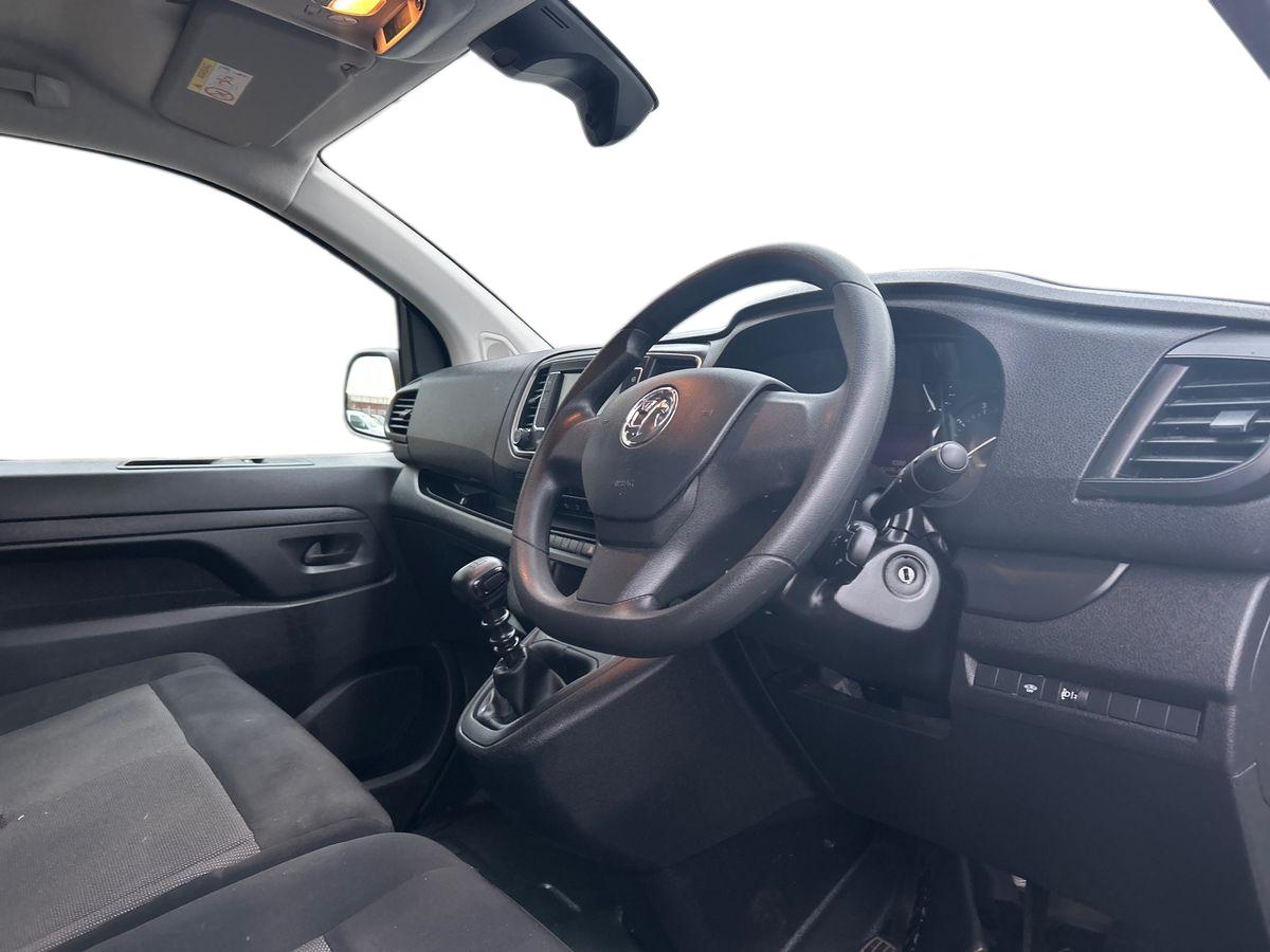 Used Vauxhall Vivaro 2023 for sale - 77148734: Photo 8