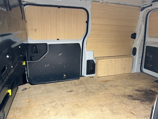 Used Vauxhall Vivaro 2022 for sale - 76102135: Photo 29
