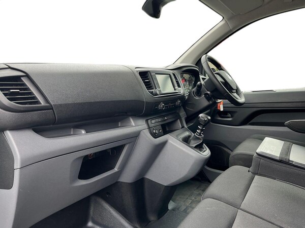Used Vauxhall Vivaro 2022 for sale - 76102135: Photo 7