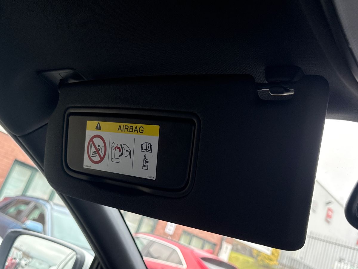 Used Volvo XC60 2017 for sale - 77019261: Photo 38