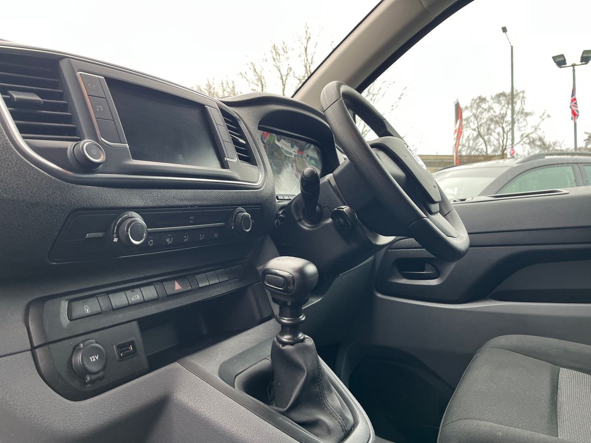 Used Vauxhall Vivaro 2023 for sale - 77271662: Photo 30