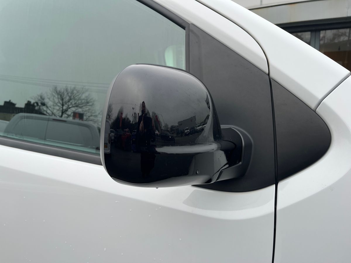 Used Vauxhall Vivaro 2023 for sale - 77271662: Photo 57