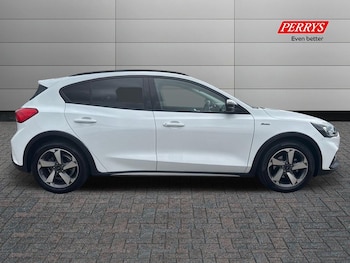 Used Ford Focus 2022 for sale - 75523184: Photo