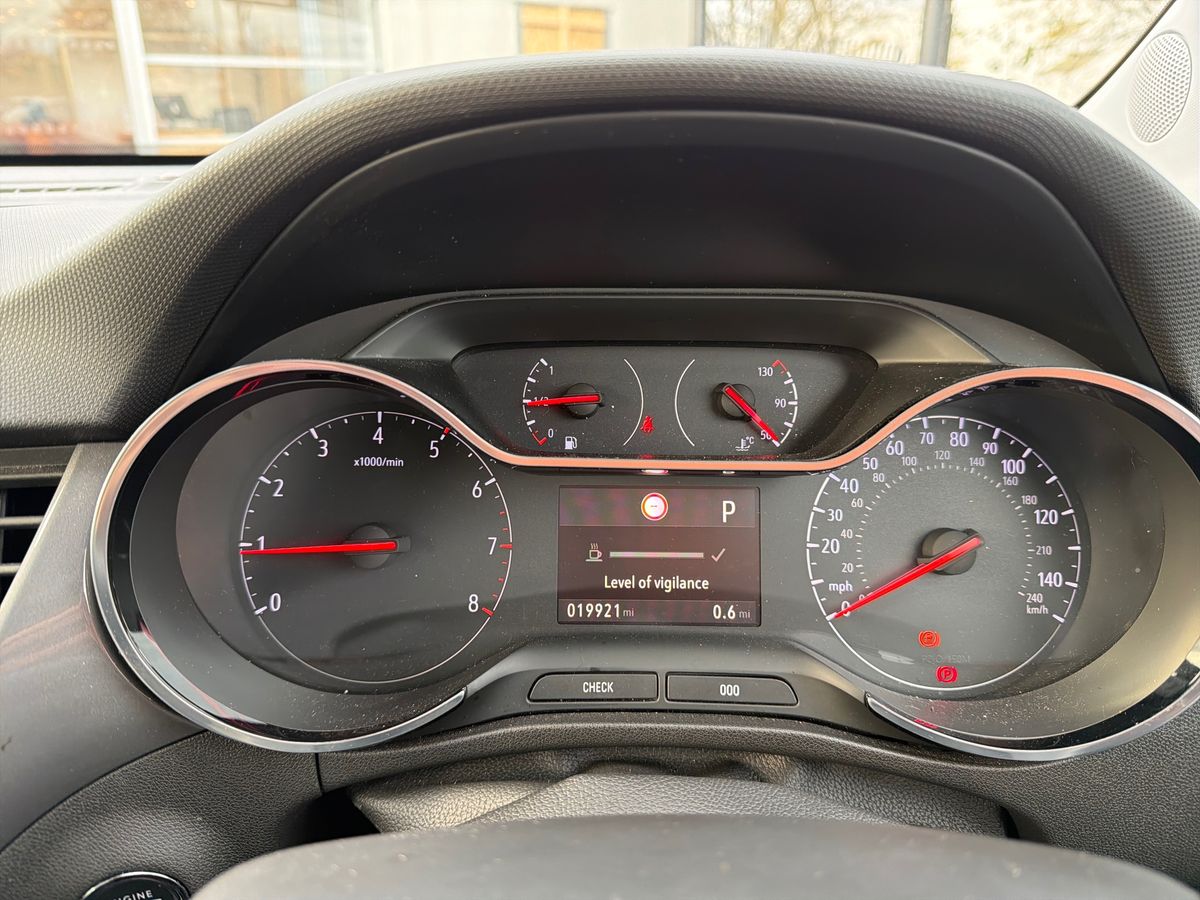 Used Vauxhall Crossland 2022 for sale - 76638131: Photo 15