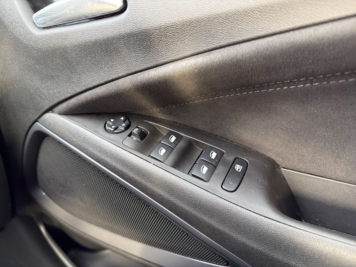 Used Vauxhall Crossland 2022 for sale - 76638131: Photo 19