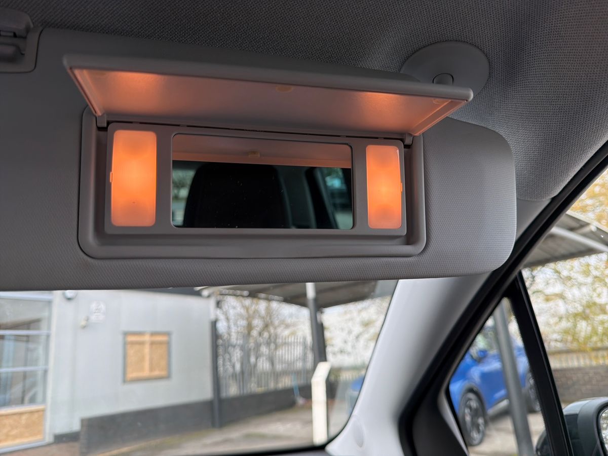 Used Vauxhall Crossland 2022 for sale - 76638131: Photo 30