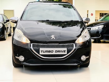 Used Peugeot 208 2014 for sale - 78529067: Photo