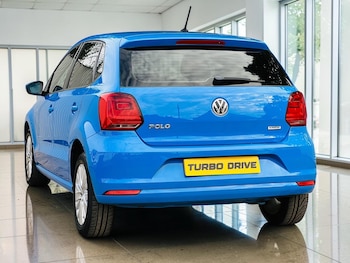 Used Volkswagen Polo 2015 for sale - 79034363: Photo