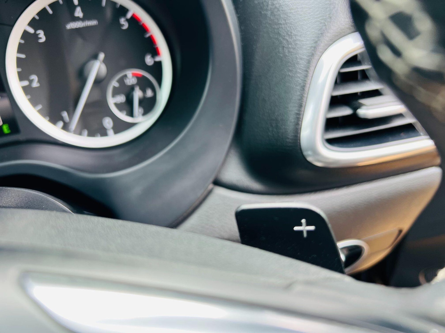 Used Infiniti Q30 for sale - 78033950: Photo 21