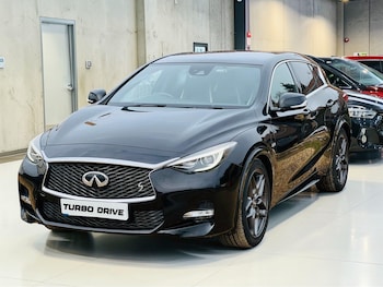Used Infiniti Q30 2016 for sale - 78033950: Photo
