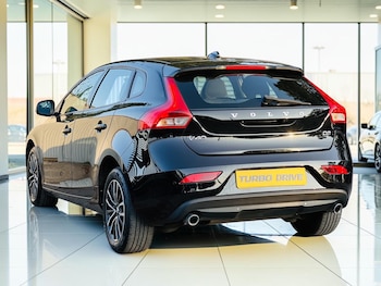 Used Volvo V40 2019 for sale - 79255889: Photo