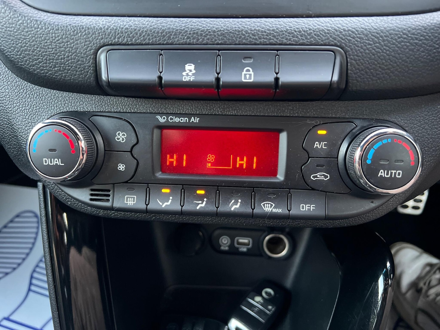 Used Kia Ceed for sale - 78035109: Photo 25