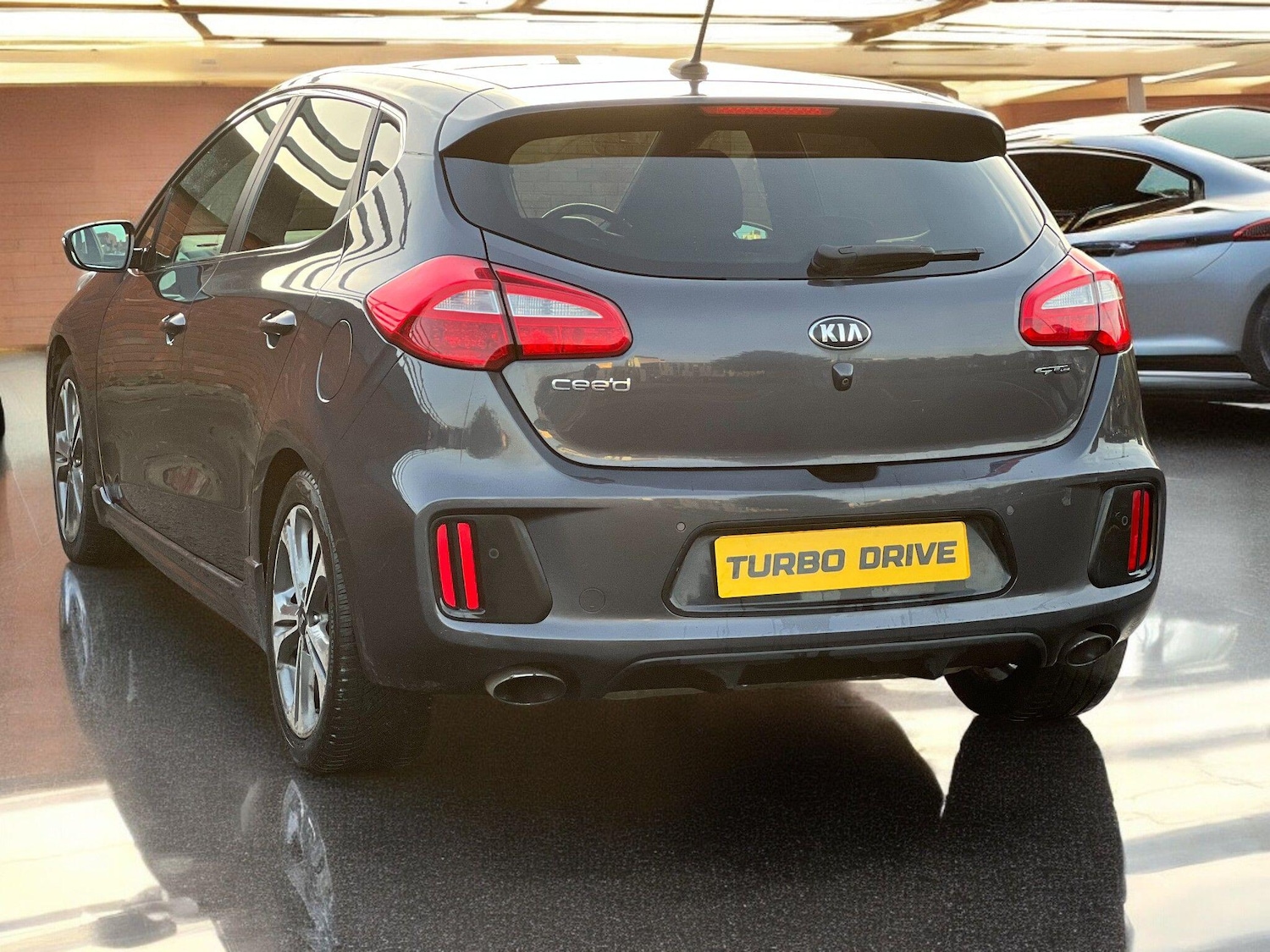 Used Kia Ceed for sale - 78035109: Photo 4