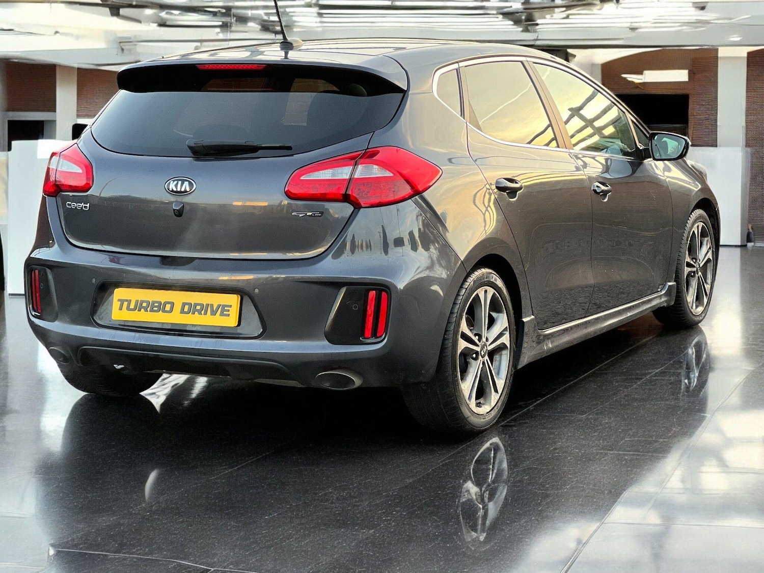 Used Kia Ceed for sale - 78035109: Photo 6