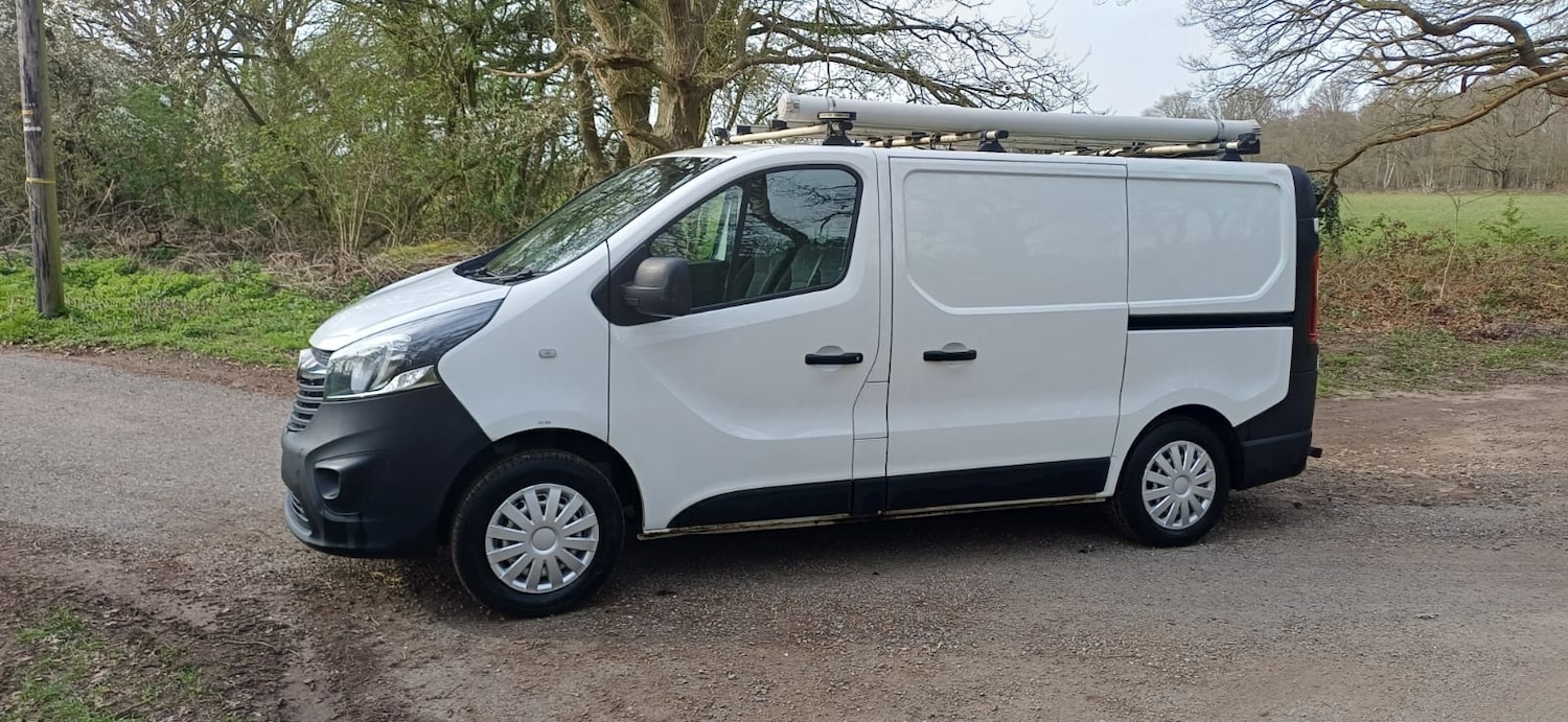 Used Vauxhall Vivaro 2018 for sale - 77984975: Photo 3