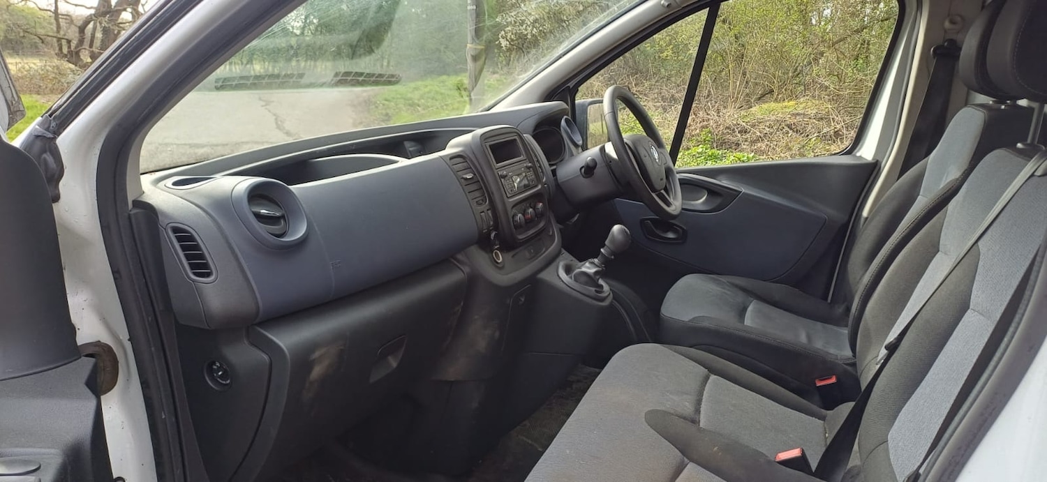 Used Vauxhall Vivaro 2018 for sale - 77984975: Photo 4