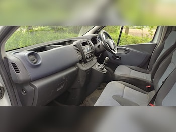 Used Vauxhall Vivaro 2017 for sale - 78497377: Photo