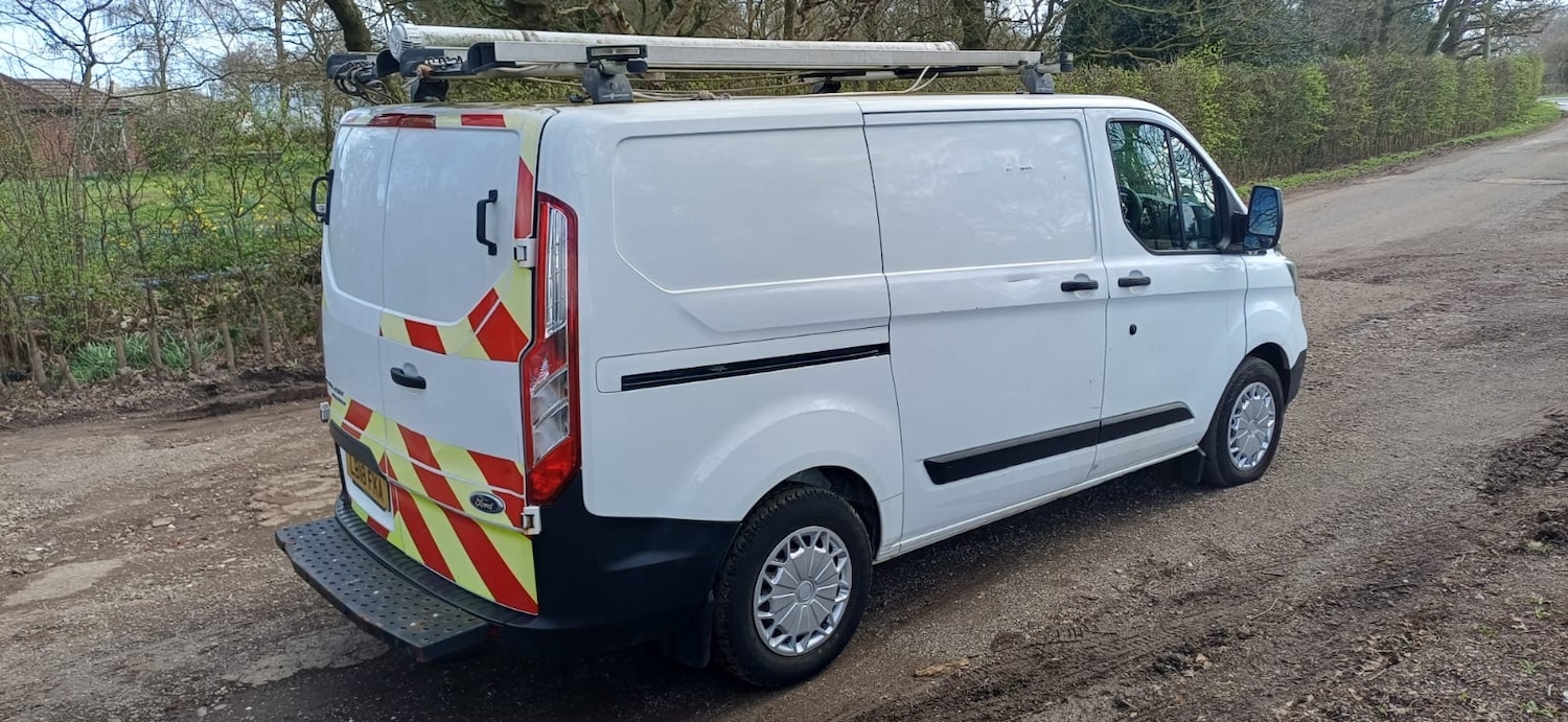 Used Ford Transit Custom 2018 for sale - 77826078: Photo 2