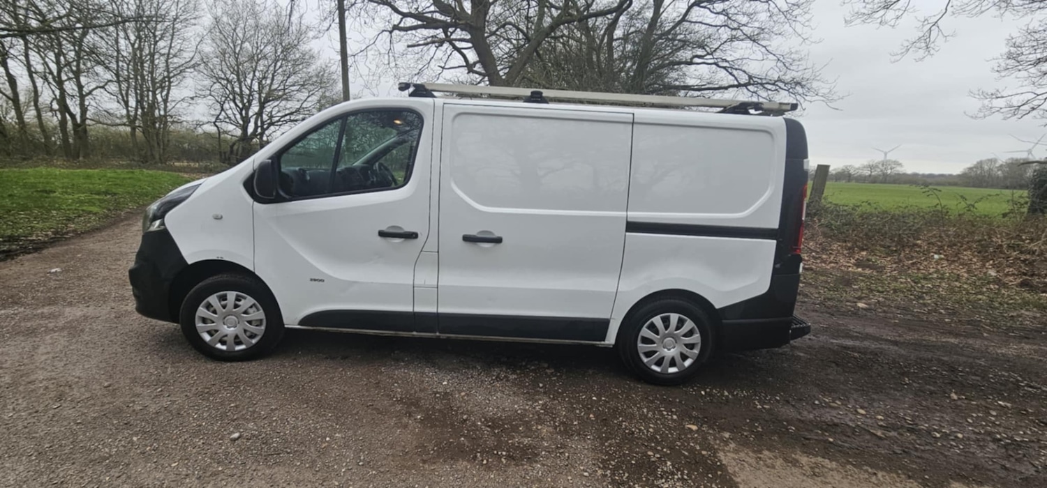 Used Vauxhall Vivaro 2017 for sale - 77778739: Photo 8