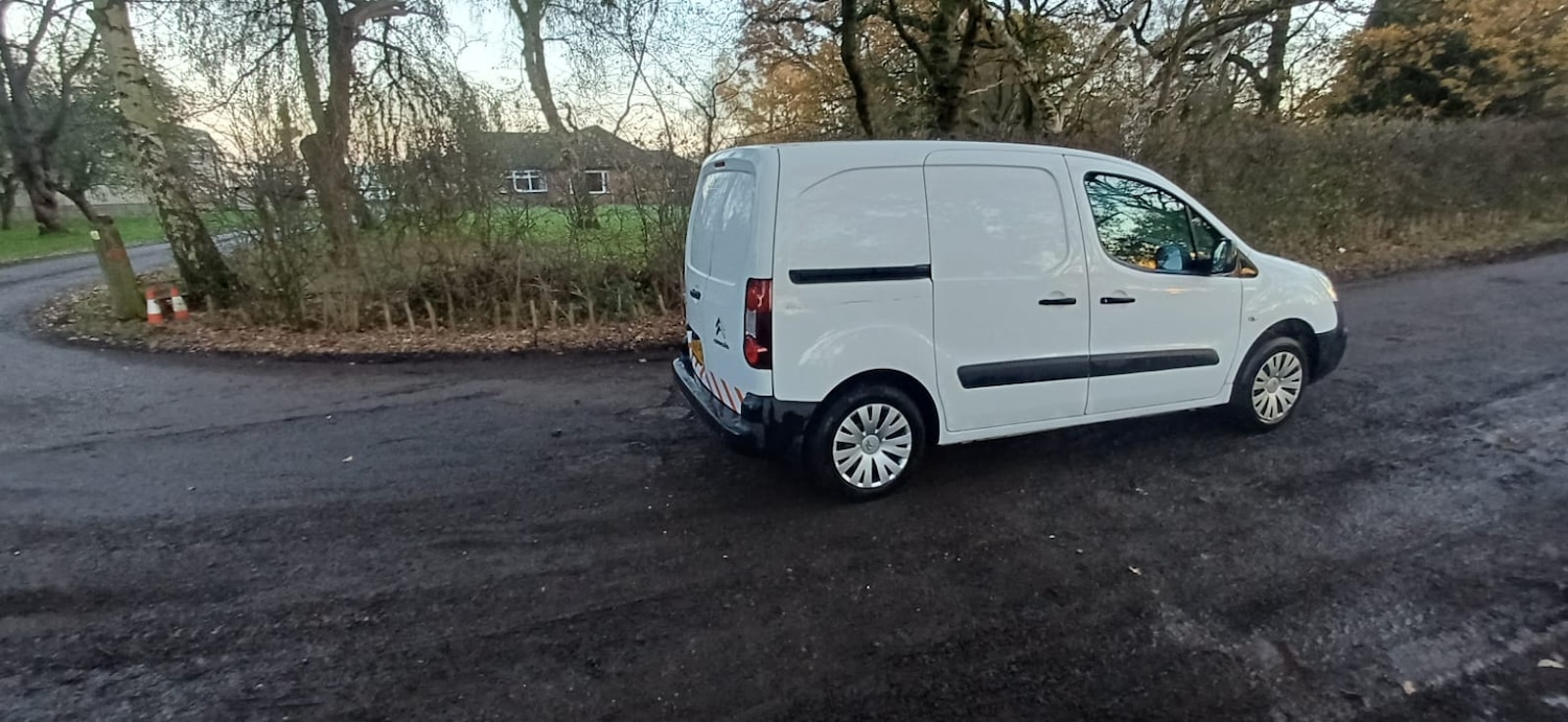 Used Citroen Berlingo 2018 for sale - 76796201: Photo 3