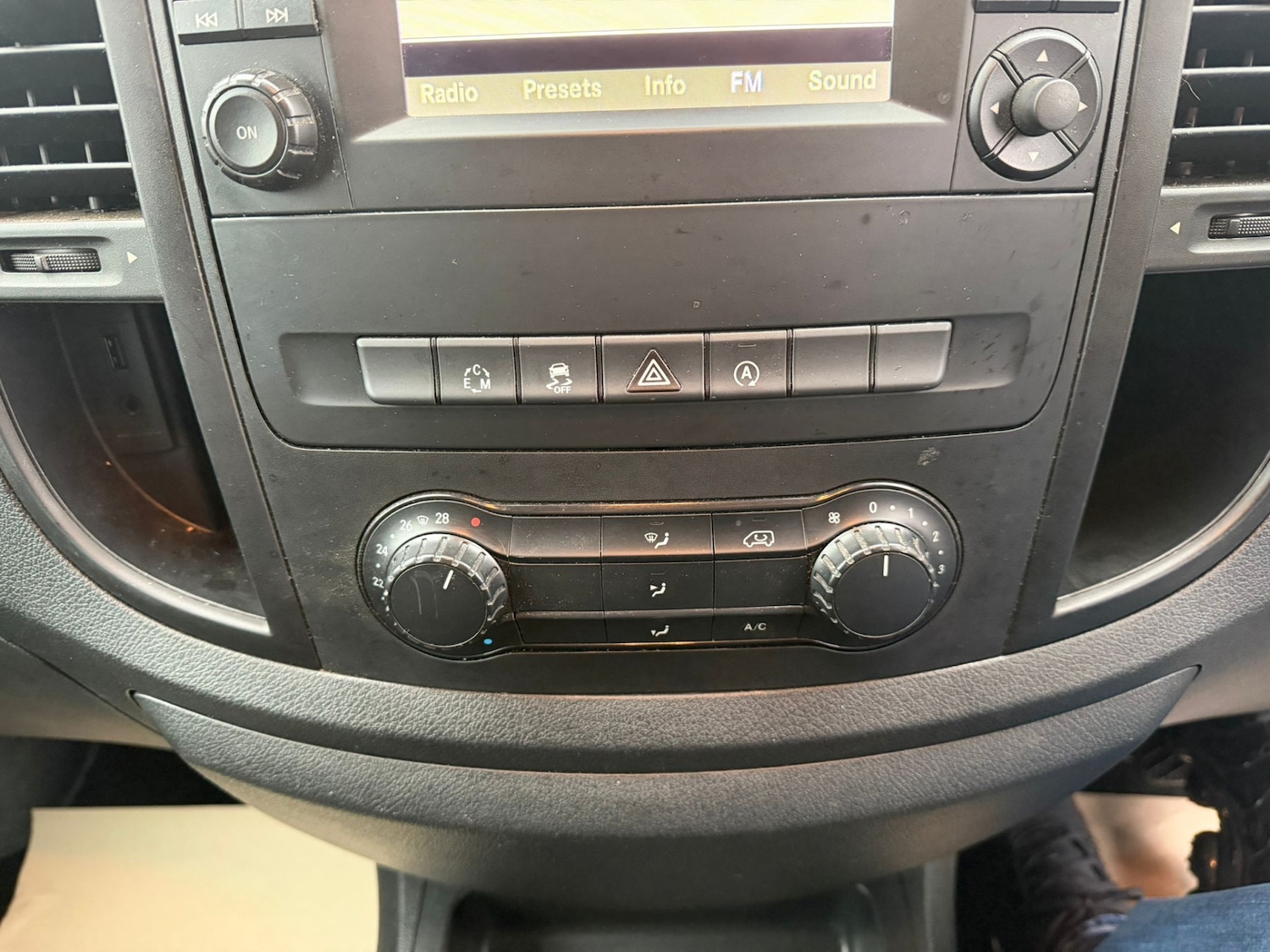 Used Mercedes-Benz Vito 2016 for sale - 76651177: Photo 25