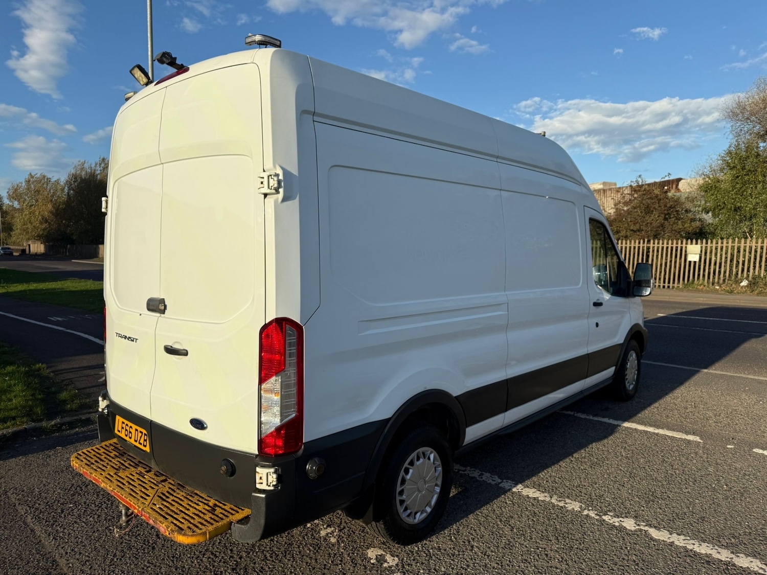 Used Ford Transit 2016 for sale - 76253479: Photo 4