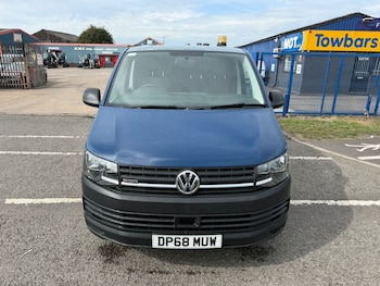 Used Volkswagen Transporter 2018 for sale - 75393237: Photo