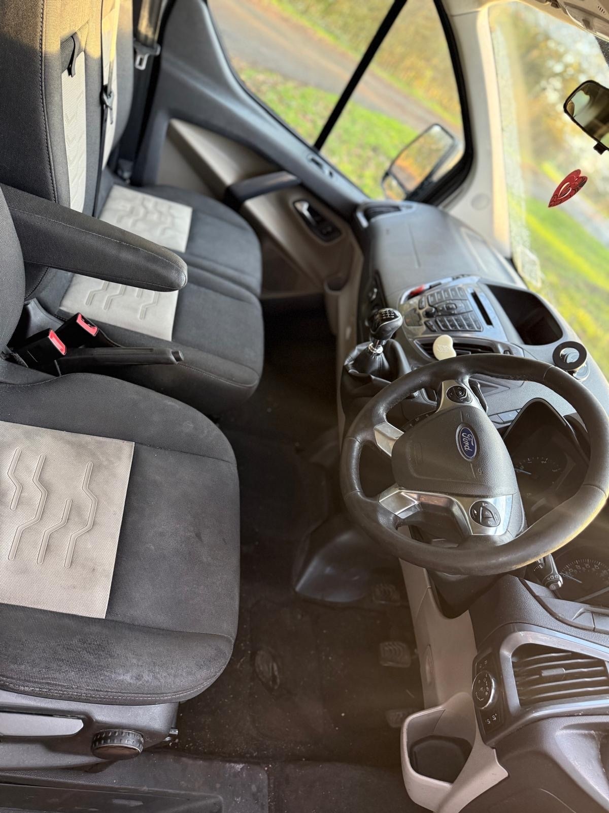 Used Ford Tourneo Custom 2017 for sale - 76651313: Photo 10