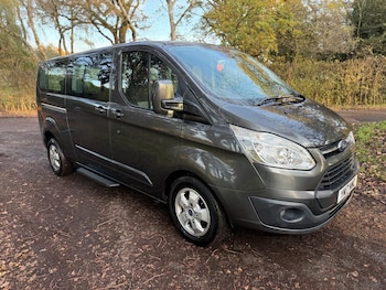 Used Ford Tourneo Custom 2017 for sale - 76651313: Photo