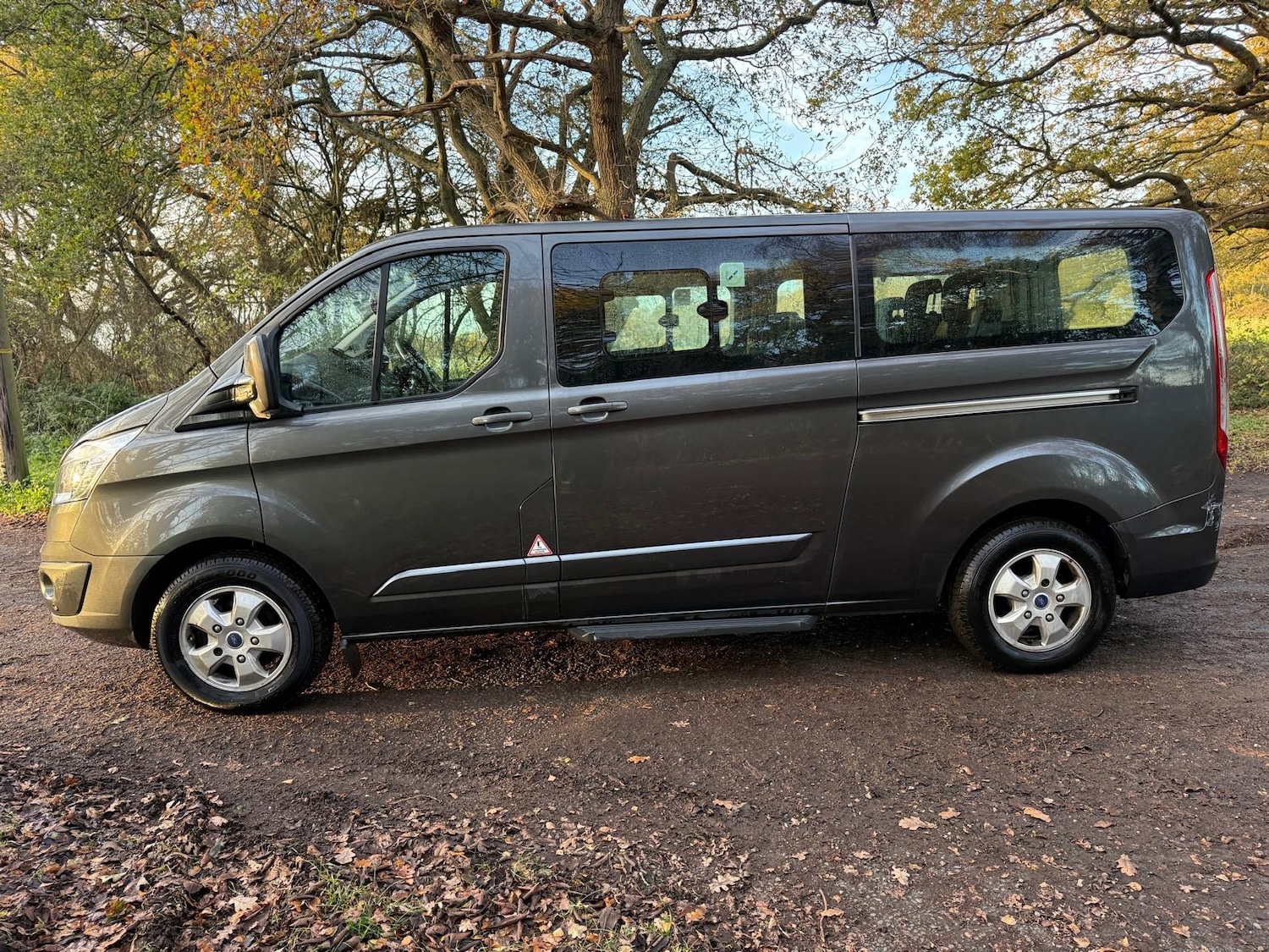 Used Ford Tourneo Custom 2017 for sale - 76651313: Photo 4
