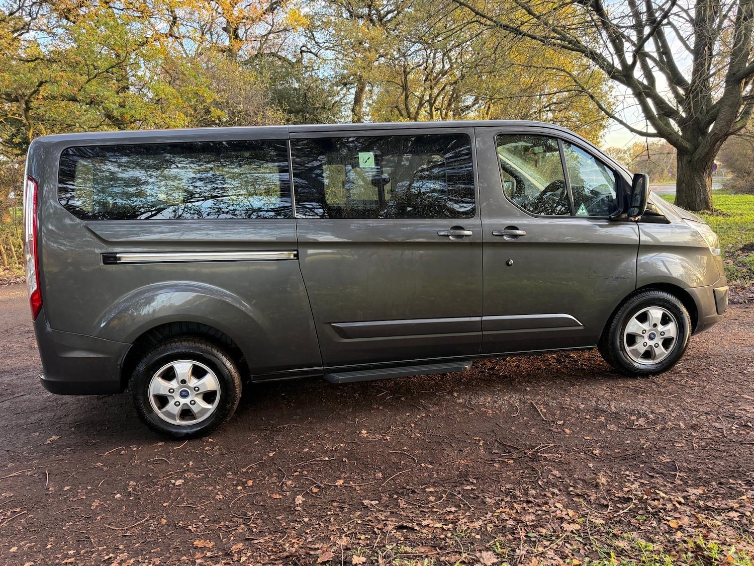 Used Ford Tourneo Custom 2017 for sale - 76651313: Photo 8