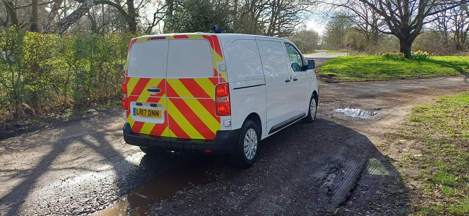 Used Peugeot Expert 2017 for sale - 77915774: Photo 3