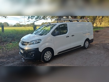 Vauxhall - Vivaro