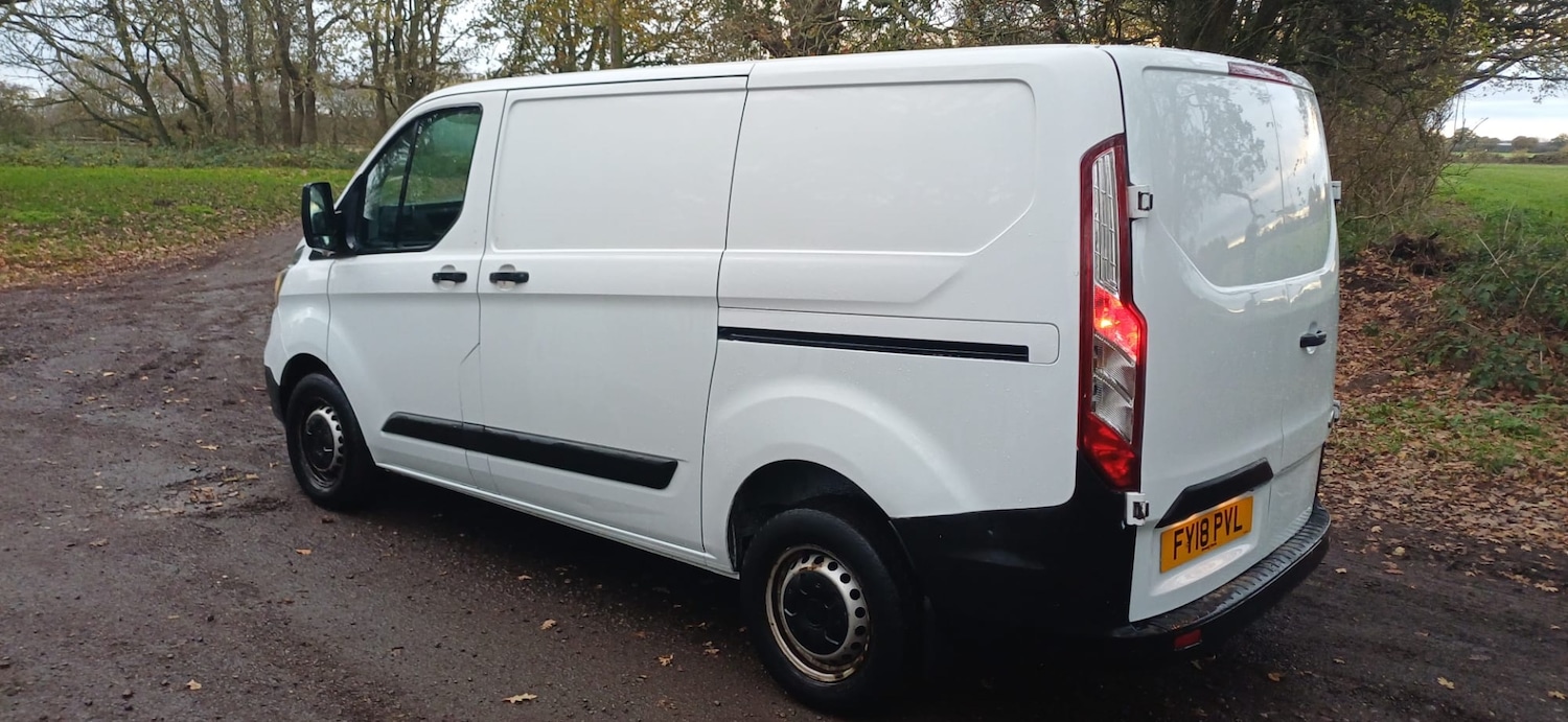 Used Ford Transit Custom 2018 for sale - 76720385: Photo 2