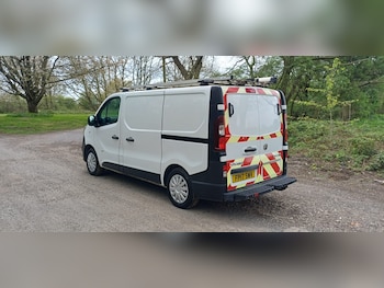 Used Vauxhall Vivaro 2017 for sale - 78239801: Photo