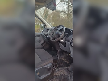 Used Ford Transit 2019 for sale - 76904432: Photo