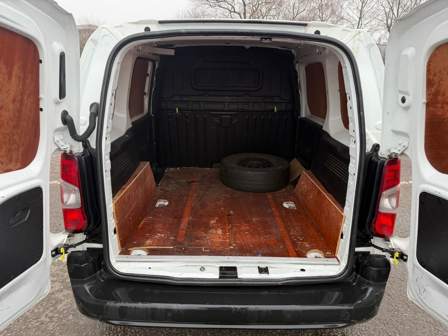 Used Peugeot Partner 2022 for sale - 77124110: Photo 14