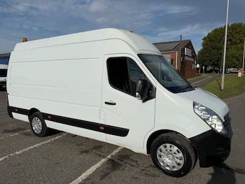 Vauxhall - Movano