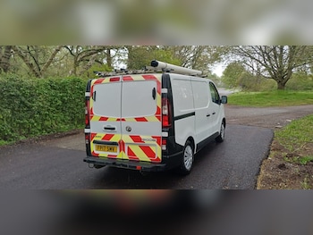 Used Vauxhall Vivaro 2017 for sale - 78477003: Photo
