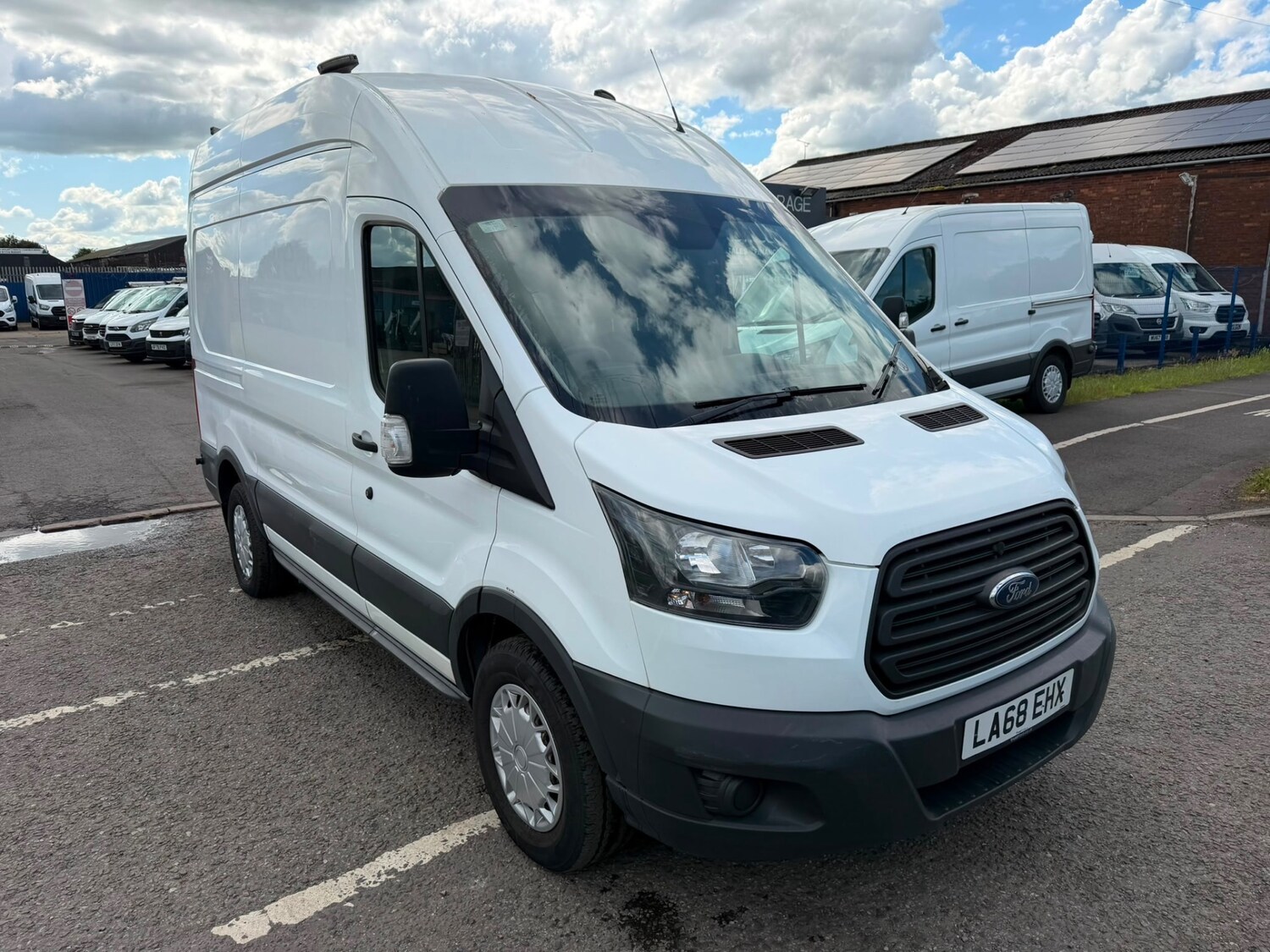 White 2019 Ford Transit 2.0TDCi 350 L2H3 (130PS)(EU6) Panel Van Van Front-wheel drive Manual