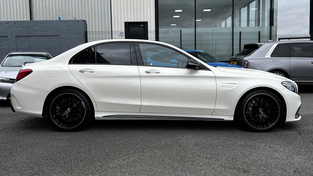 Used Mercedes-Benz C Class 2019 for sale - 77557000: Photo 8