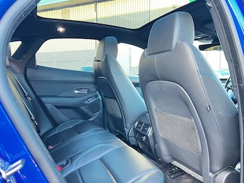 Used Jaguar E-Pace 2018 for sale - 76984397: Photo