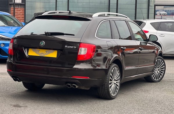 Used Skoda Superb 2012 for sale - 75571516: Photo 2