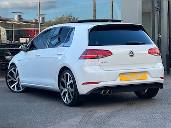 Used Volkswagen Golf 2019 for sale - 76146314: Photo