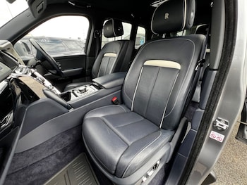 Used Rolls-Royce Cullinan 2020 for sale - 75570059: Photo