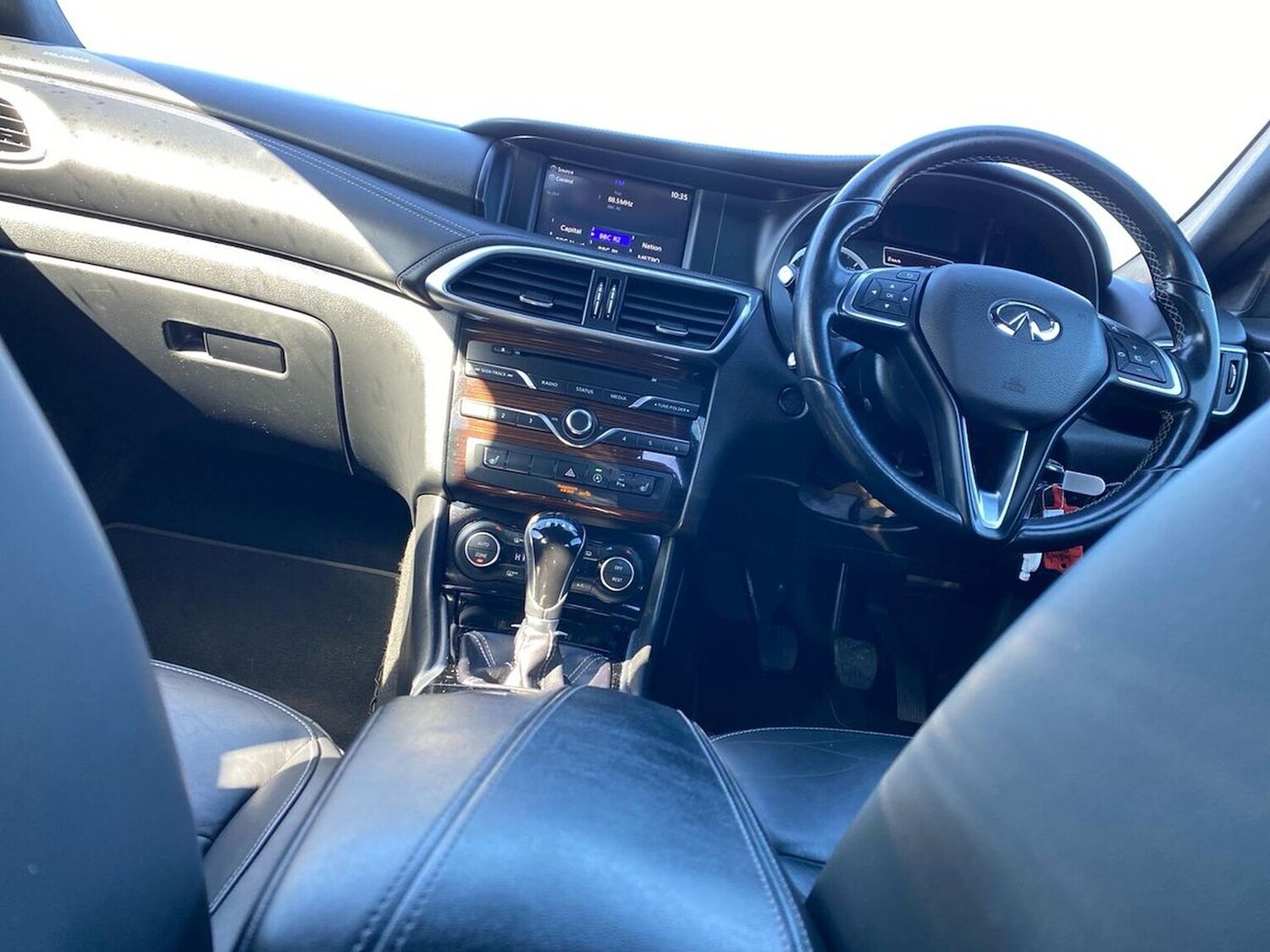 Used Infiniti Q30 2017 for sale - 78192167: Photo 15