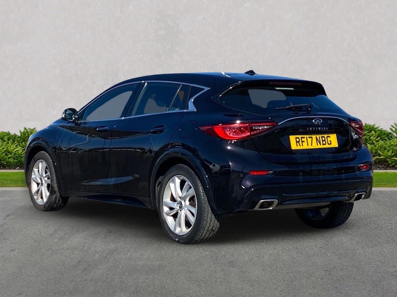 Used Infiniti Q30 2017 for sale - 78192167: Photo 2