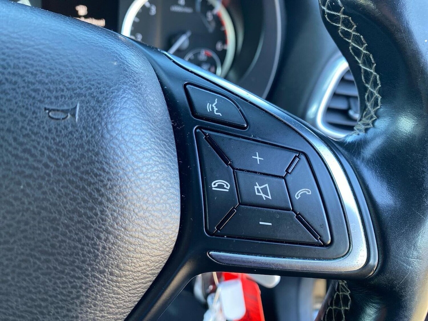 Used Infiniti Q30 2017 for sale - 78192167: Photo 29